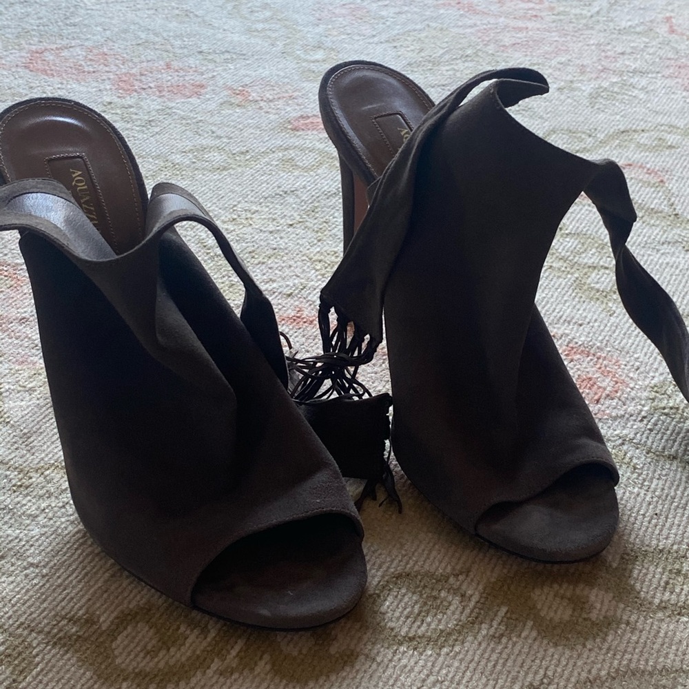 Aquazurra fringe heels